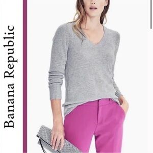 BANANA REPUBLIC V-Neck Merino Wool Soft Gray Sweater XL